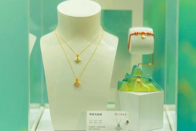 中国珠宝春夏新品璀璨发布！(图5)